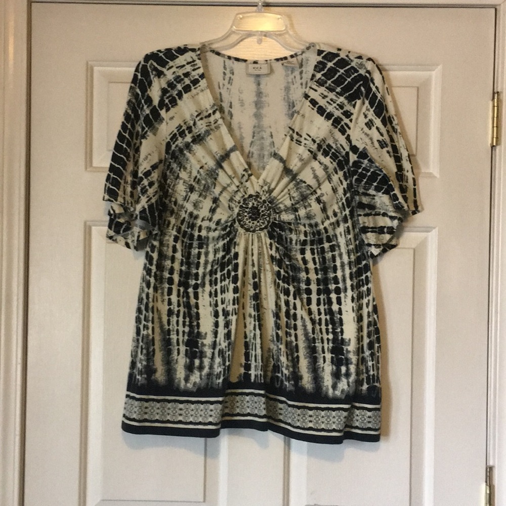 Black and Cream Swing Blouse